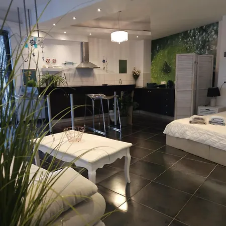 Apartment George 2 *